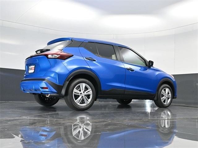 new 2025 Nissan Kicks Play car, priced at $23,179