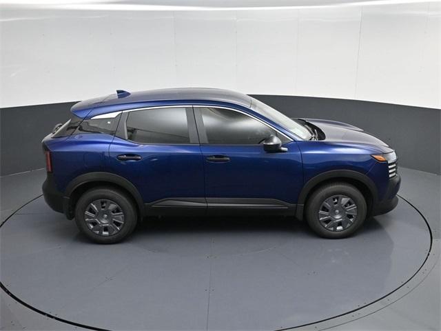 new 2025 Nissan Kicks car, priced at $24,020