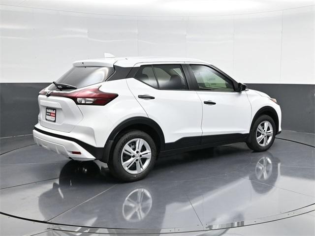 new 2025 Nissan Kicks Play car, priced at $23,179