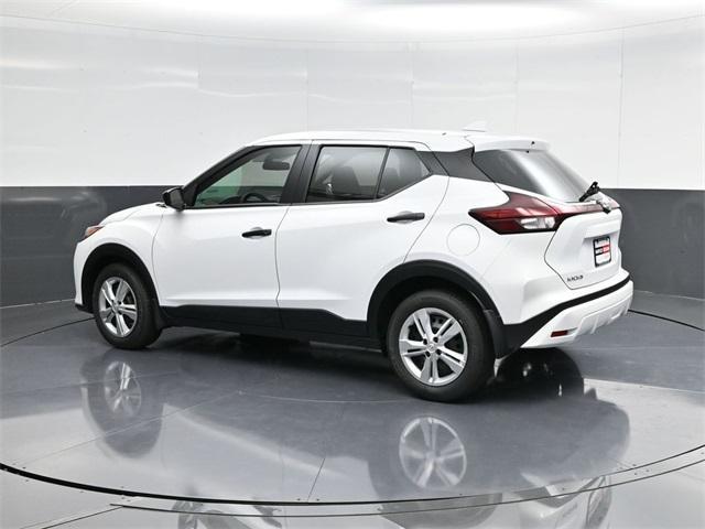 new 2025 Nissan Kicks Play car, priced at $23,179
