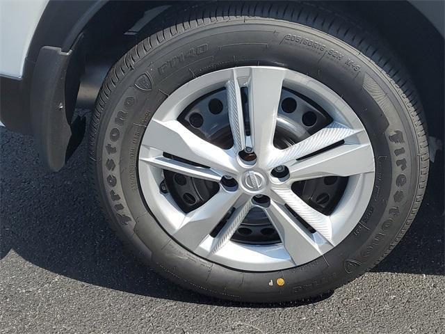 new 2025 Nissan Kicks Play car, priced at $23,179