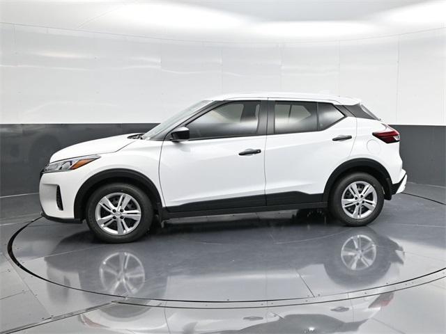 new 2025 Nissan Kicks Play car, priced at $23,179