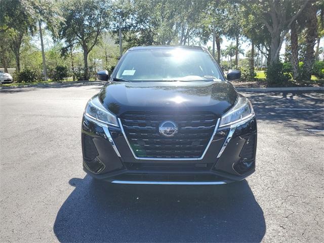 new 2025 Nissan Kicks Play car, priced at $23,179