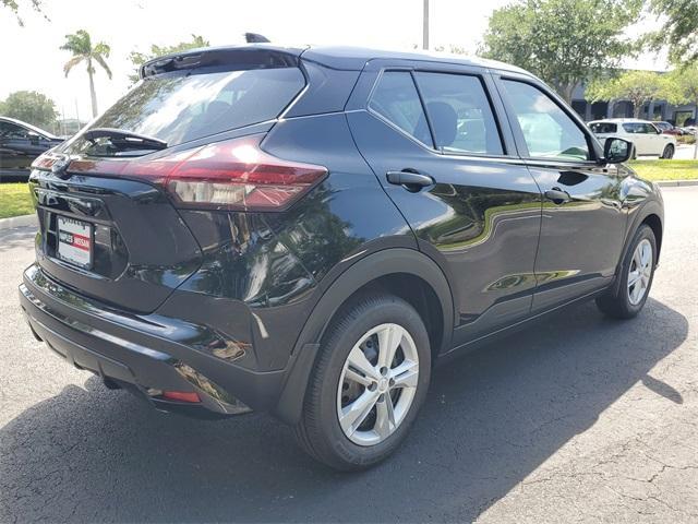 new 2025 Nissan Kicks Play car, priced at $23,179