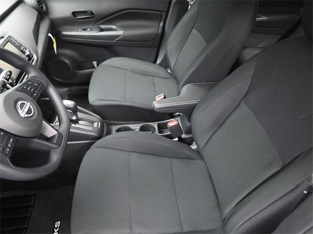 new 2025 Nissan Kicks Play car, priced at $23,179