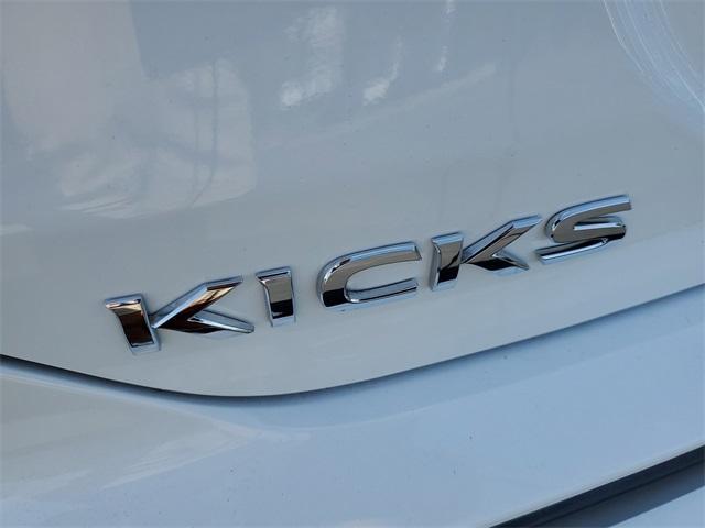 new 2025 Nissan Kicks Play car, priced at $23,760