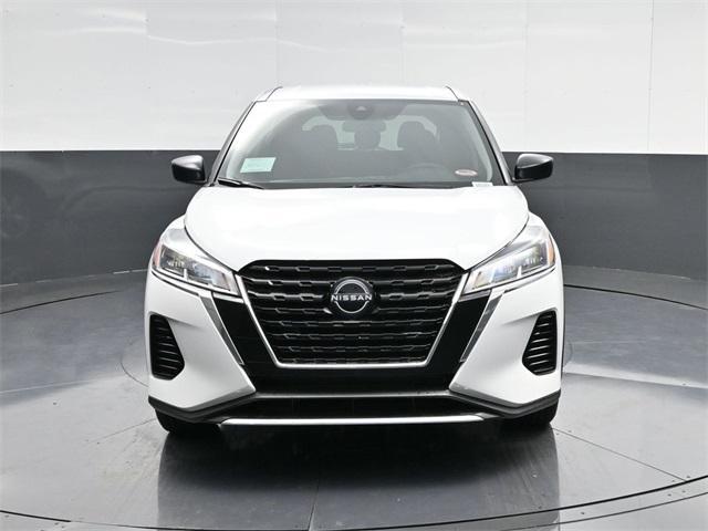 new 2025 Nissan Kicks Play car, priced at $23,179