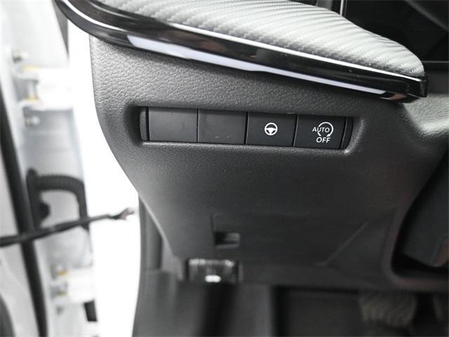 new 2025 Nissan Kicks car, priced at $28,900