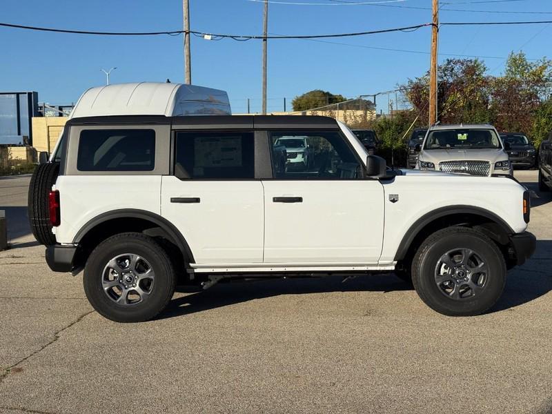 new 2025 Ford Bronco car, priced at $45,640