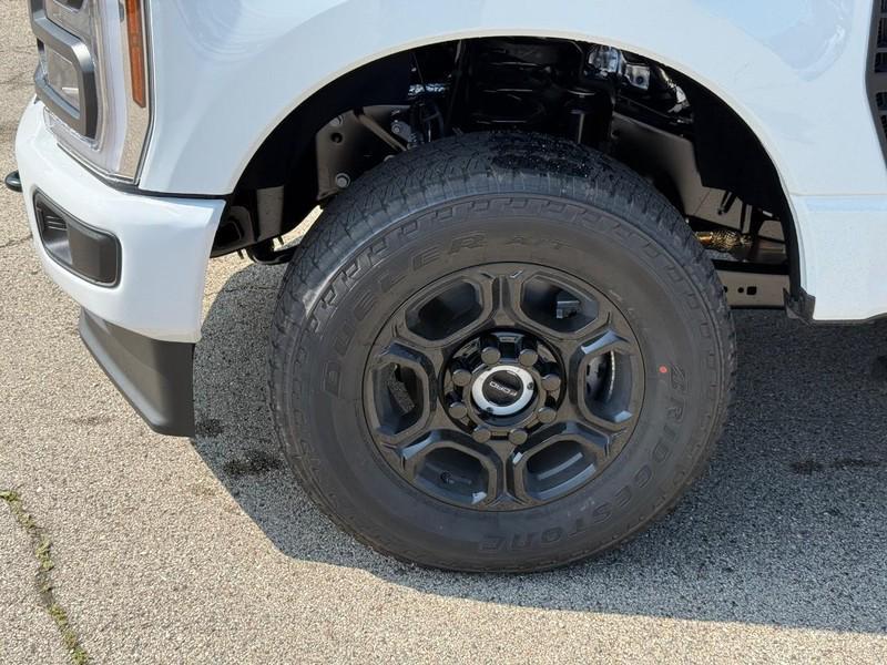 new 2025 Ford F-350 car, priced at $55,040