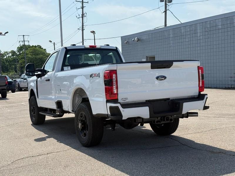 new 2025 Ford F-350 car, priced at $55,040