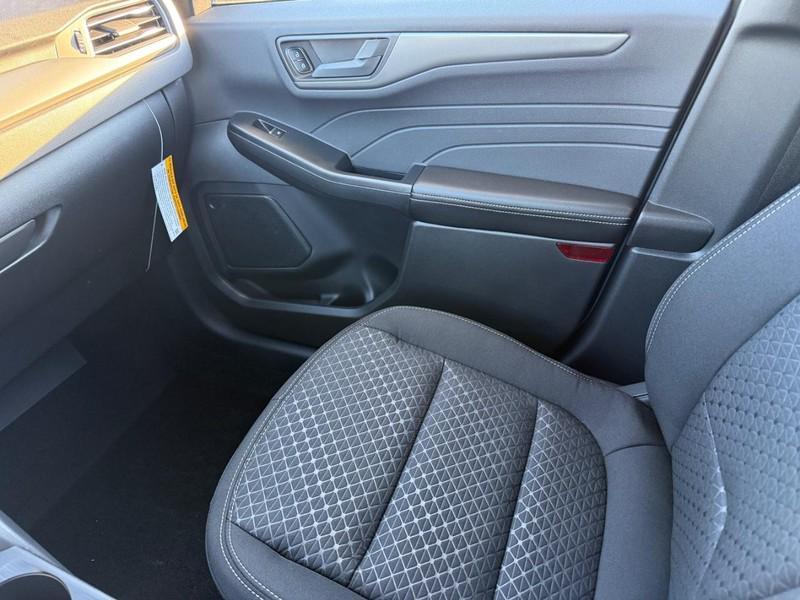 new 2025 Ford Escape car, priced at $33,235