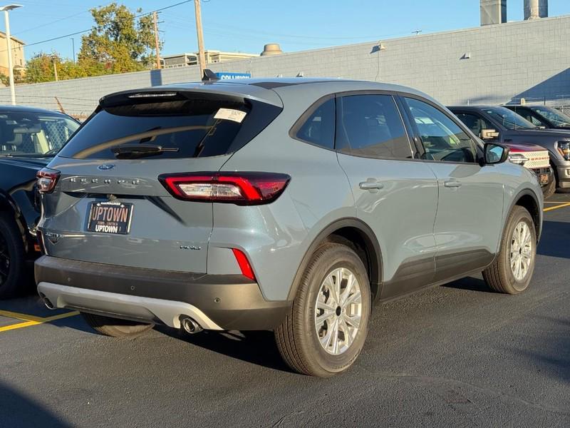 new 2025 Ford Escape car, priced at $33,235