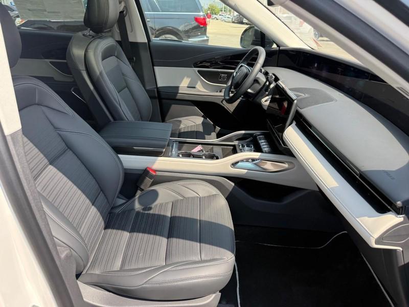 new 2025 Lincoln Nautilus car, priced at $62,837