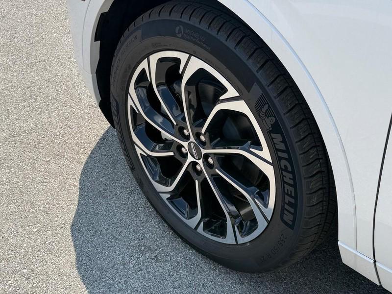 new 2025 Lincoln Nautilus car, priced at $62,837