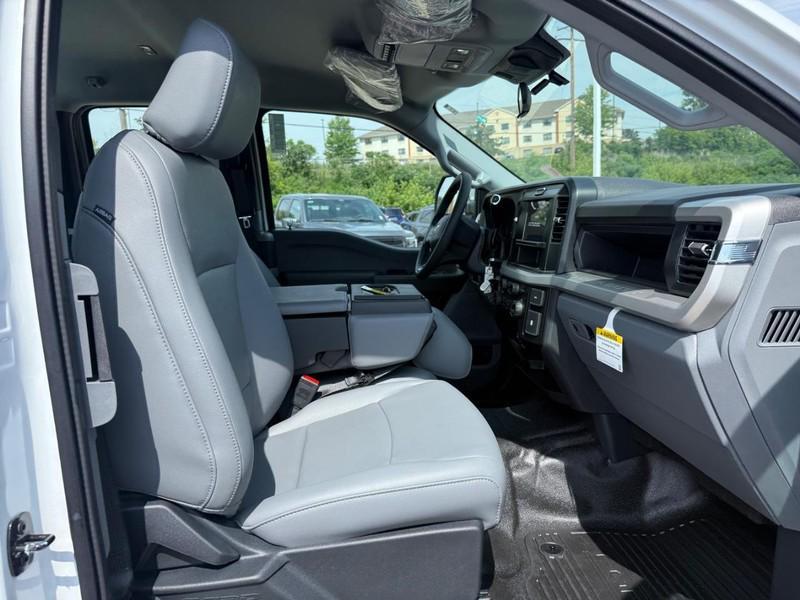 new 2025 Ford F-250 car, priced at $53,703