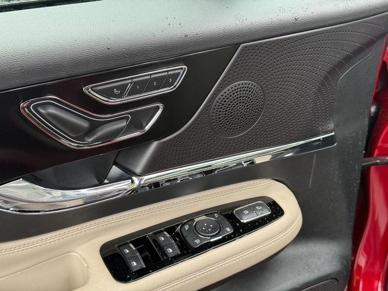 new 2025 Lincoln Corsair car, priced at $49,411