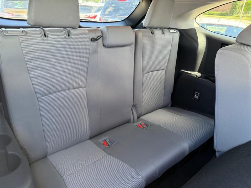 used 2022 Toyota Highlander car, priced at $29,995