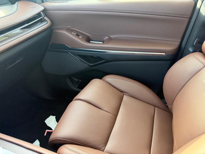 new 2025 Lincoln Navigator car, priced at $101,940