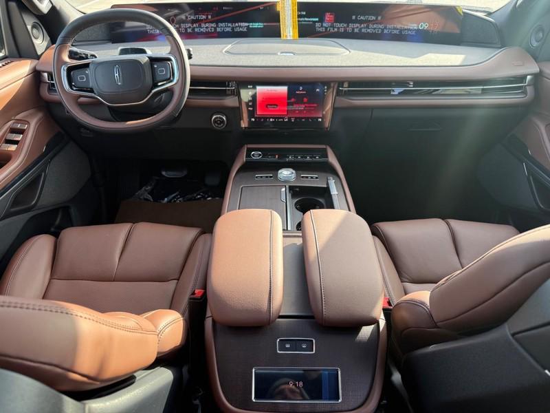new 2025 Lincoln Navigator car, priced at $101,940