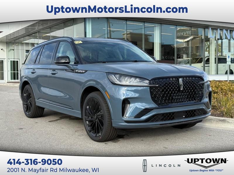 new 2025 Lincoln Aviator car, priced at $72,264