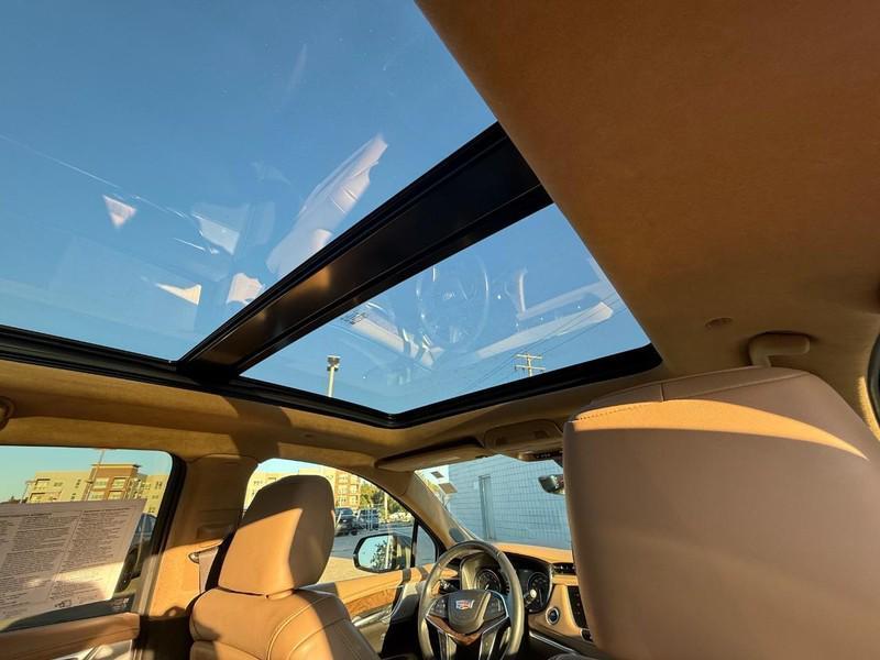 used 2023 Cadillac XT5 car, priced at $36,995
