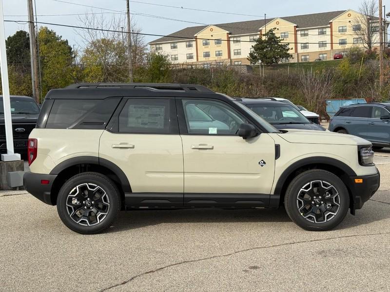 new 2025 Ford Bronco Sport car, priced at $41,380