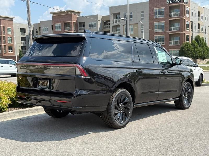 new 2025 Lincoln Navigator car, priced at $108,145