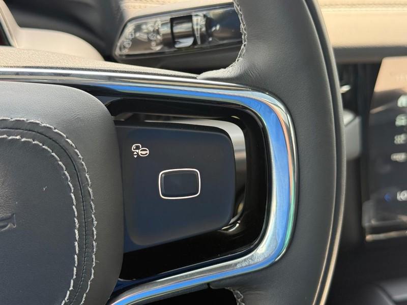new 2025 Lincoln Navigator car, priced at $108,145