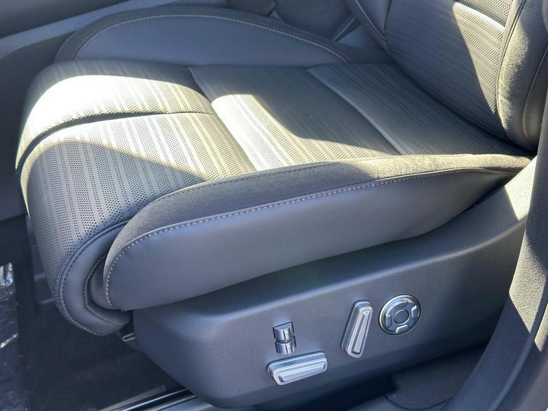new 2025 Lincoln Nautilus car, priced at $69,274