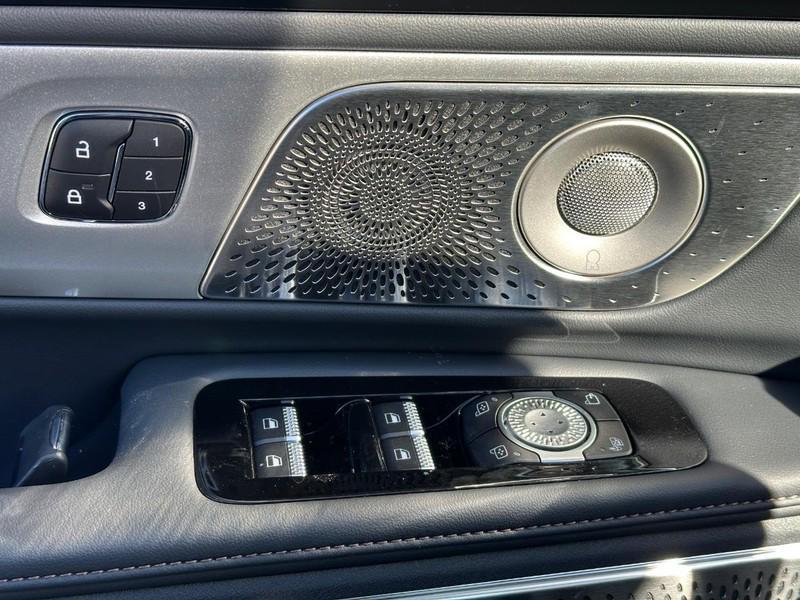 new 2025 Lincoln Nautilus car, priced at $69,274