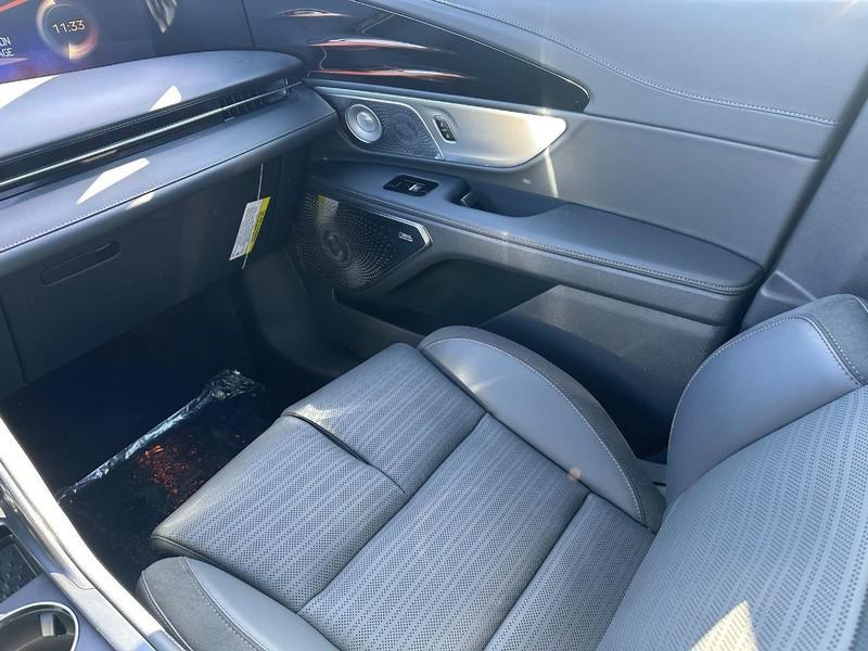 new 2025 Lincoln Nautilus car, priced at $69,274