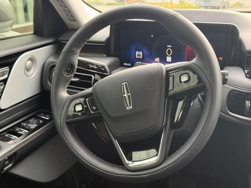 new 2025 Lincoln Aviator car, priced at $90,945
