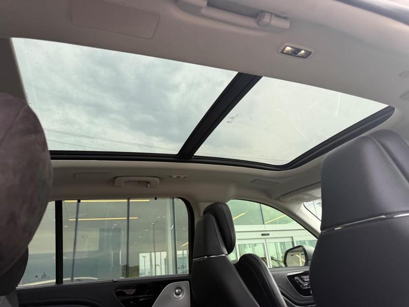 new 2025 Lincoln Aviator car, priced at $90,945