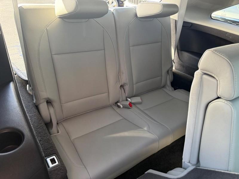 used 2018 Acura MDX car, priced at $21,995