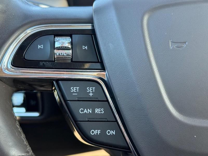 used 2023 Lincoln Nautilus car, priced at $32,995