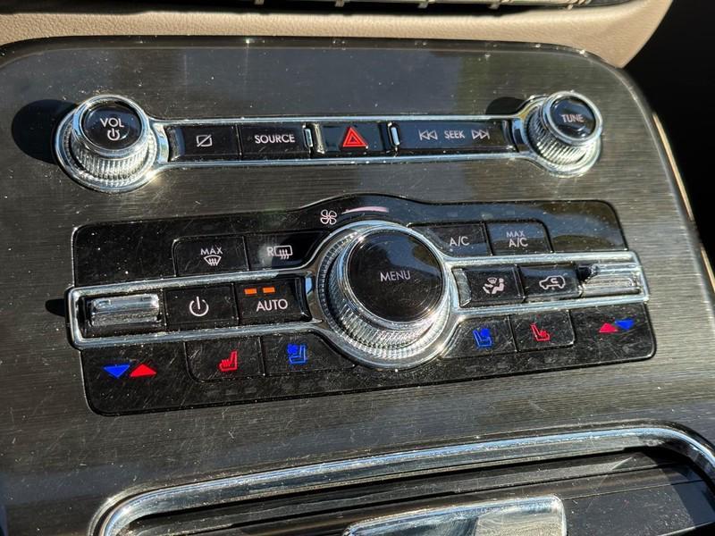 used 2023 Lincoln Nautilus car, priced at $32,995