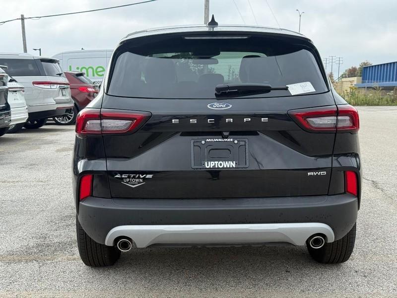 new 2025 Ford Escape car, priced at $30,138