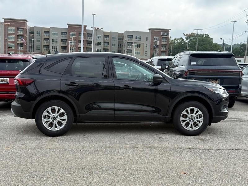 new 2025 Ford Escape car, priced at $30,138