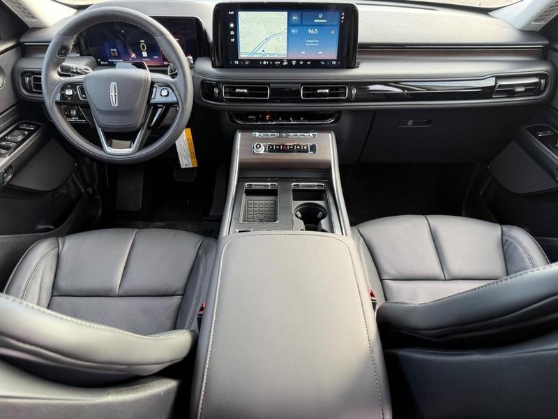 new 2025 Lincoln Aviator car, priced at $71,246