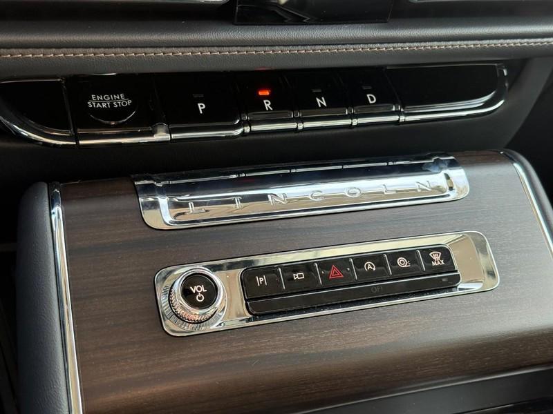 new 2025 Lincoln Aviator car, priced at $71,246