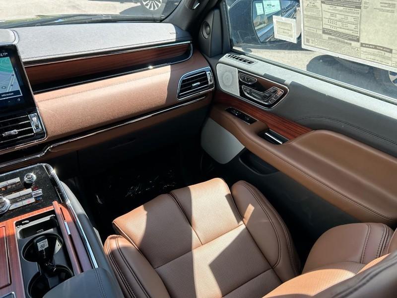 new 2024 Lincoln Navigator car, priced at $102,000