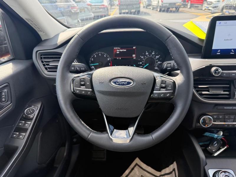 used 2022 Ford Escape car, priced at $23,995