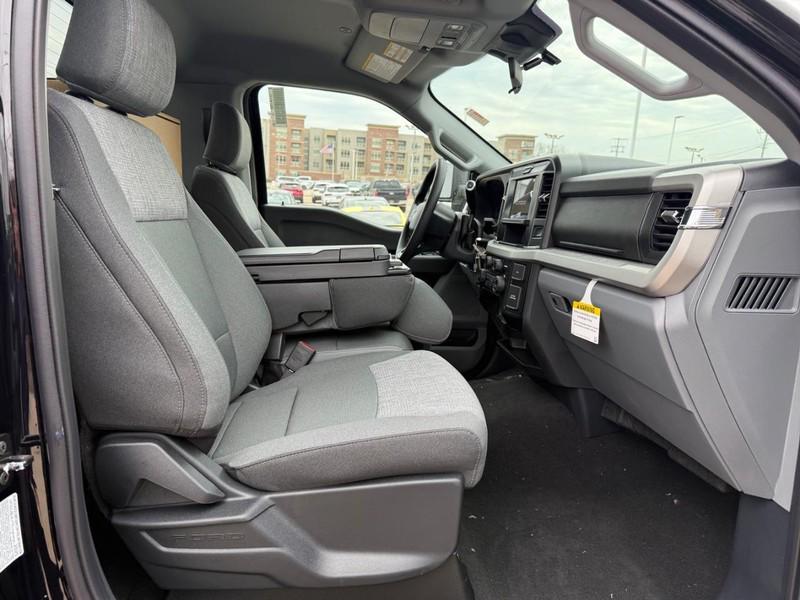 new 2025 Ford F-350 car, priced at $54,764