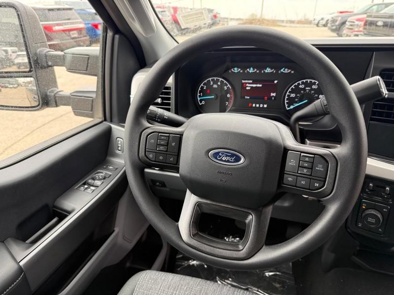 new 2025 Ford F-350 car, priced at $54,764