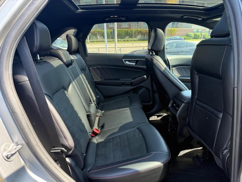 used 2024 Ford Edge car, priced at $33,995