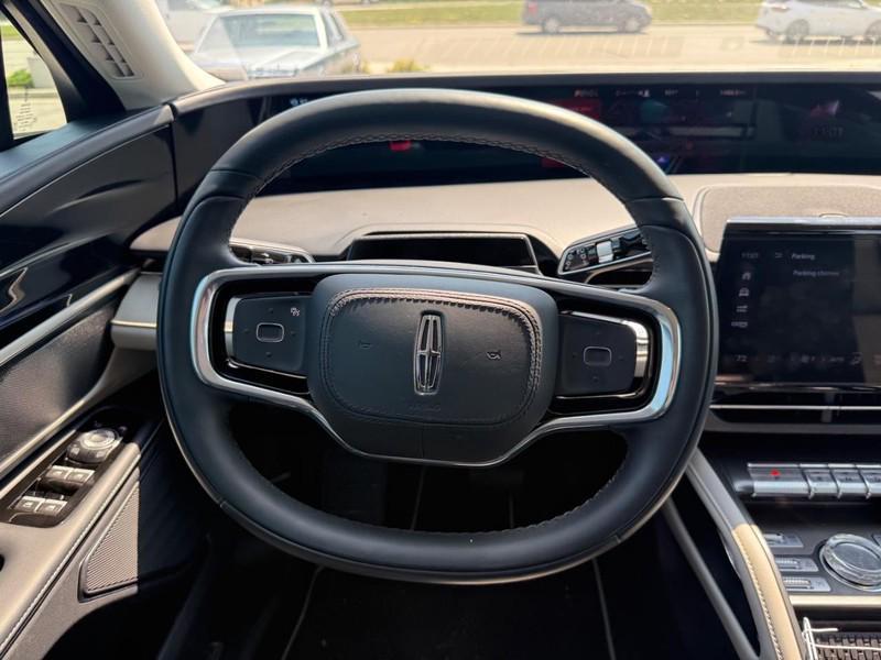 new 2025 Lincoln Nautilus car, priced at $53,986