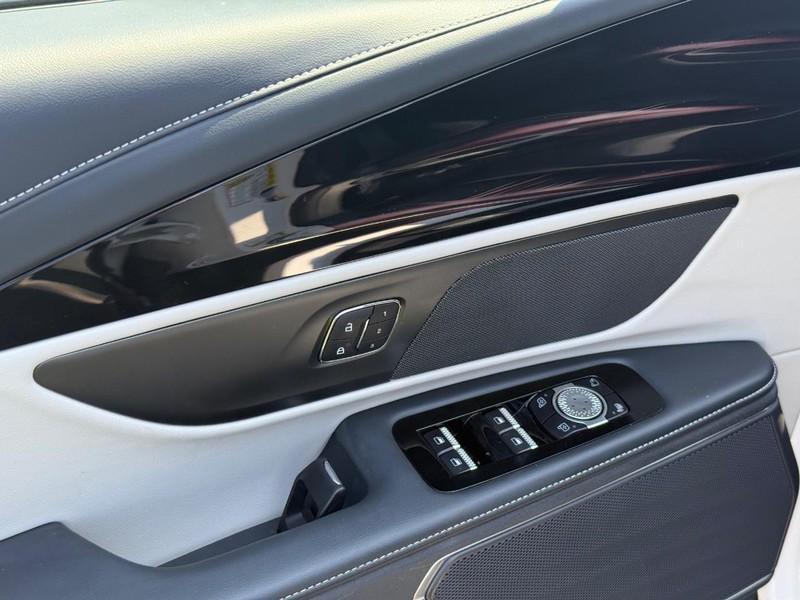new 2025 Lincoln Nautilus car, priced at $53,986