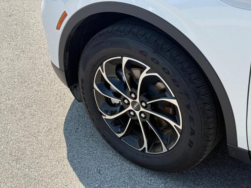 new 2025 Lincoln Nautilus car, priced at $53,986