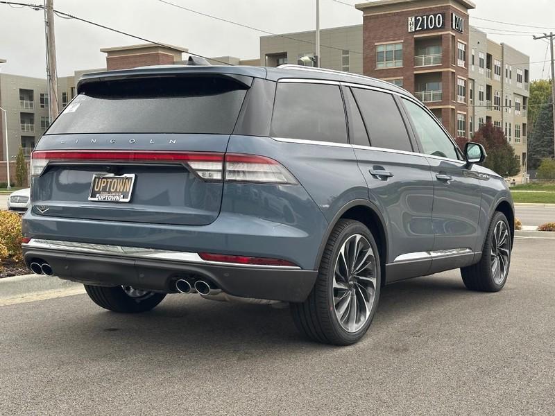 new 2025 Lincoln Aviator car, priced at $72,082